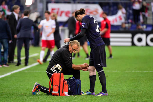 Malmö FFs Erik Johansson får behandling