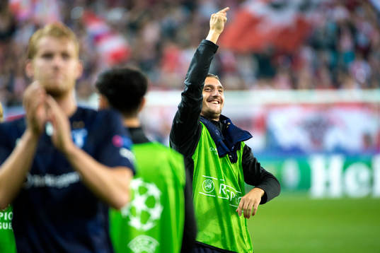 Malmö FFs Agon Mehmeti jublar mot klacken
