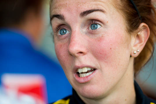 Sveriges Marina Pettersson Engström blir intervjuad
