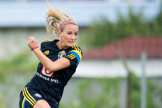 Sveriges Kosovare Asllani