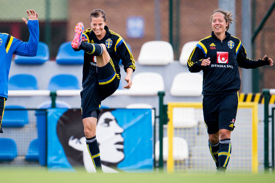 Sveriges Lotta Schelin och Lina Nilsson