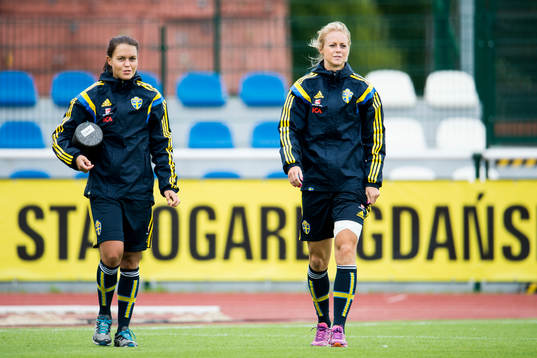 Sveriges Emilia Appelqvist och Amanda Ilestedt är skadade