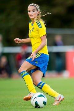Sveriges Kosovare Asllani