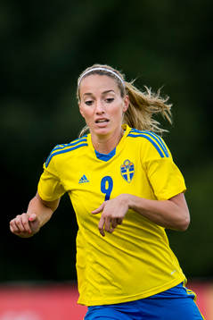 Sveriges Kosovare Asllani