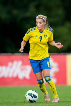 Sveriges Kosovare Asllani