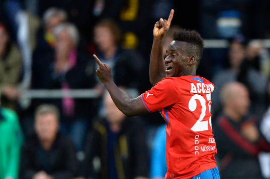 Helsingborgs David Accam jublar