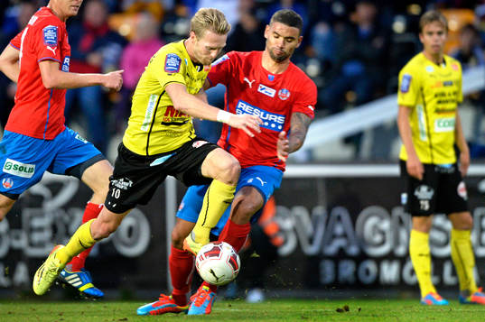 Mjällbys Christian Wilhelmsson och Helsingborgs Victor