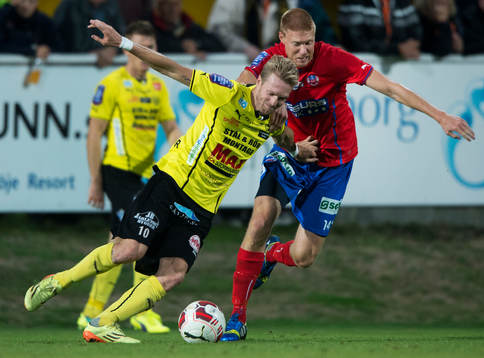 Helsingborgs Markus Holgersson och Mjällbys Christian