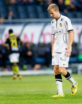 Häckens Simon Gustafson ser deppig ut
