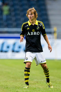 s Sam Lundholm