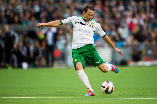Hammarbys Johan Persson med ett skott