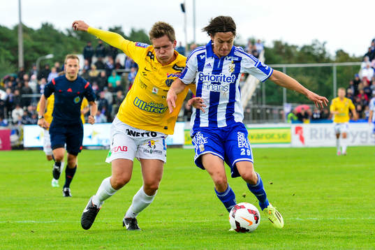 Falkenbergs Daniel Johansson och IFK Göteborgs Lasse Vibe