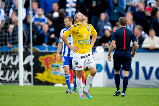 Falkenbergs Patrik Ingelsten deppar