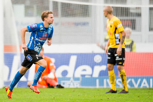 Halmstads Johan Blomberg jublar