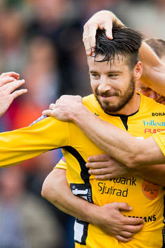 Elfsborgs Mikkel Beckmann kramas om