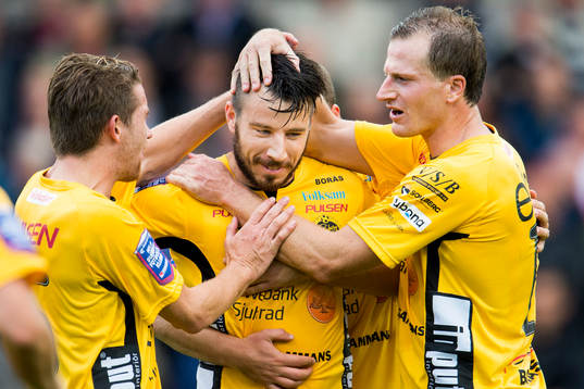 Elfsborgs Mikkel Beckmann kramas om