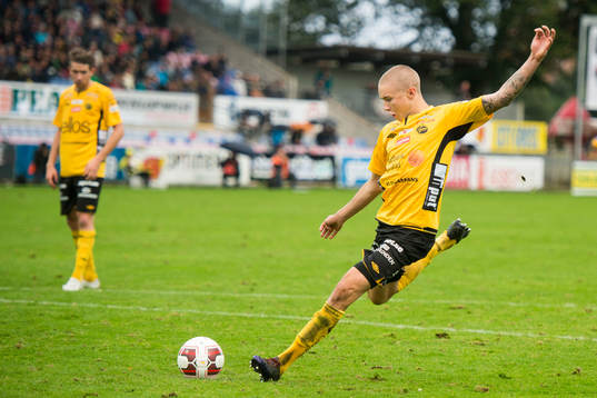 Elfsborgs Sebastian Holmén missar en straff som annars