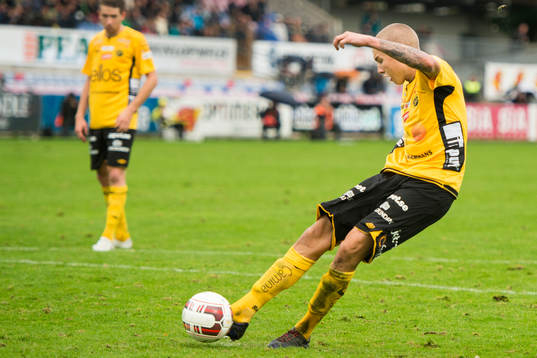 Elfsborgs Sebastian Holmén missar en straff som annars