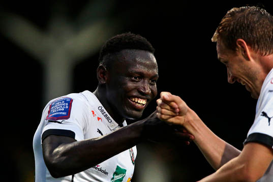 Örebros Alhassan Kamara jublar