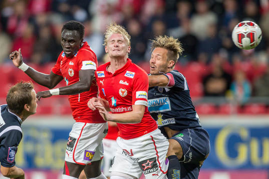 Kalmars Papa Alioune Diouf och Kalmars Ludvig Öhman
