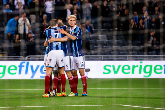 Djurgårdens Sebastian Andersson jublar