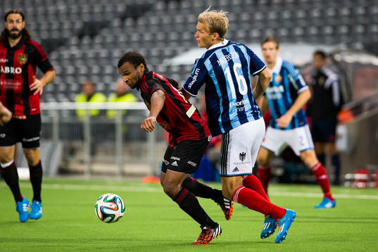 Brommapojkarnas Serge-Junior Martinsson Ngouali och