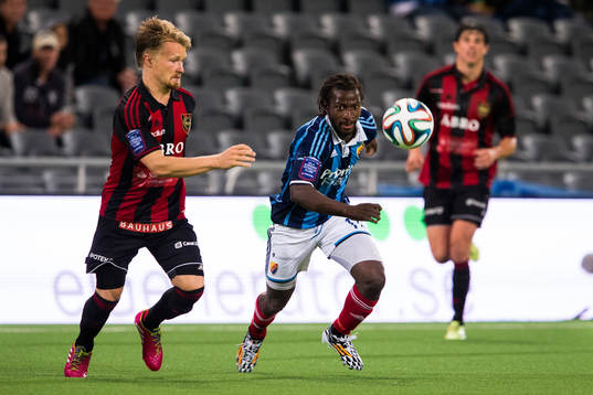 Brommapojkarnas Jacob Une Larsson och Djurgårdens Amadou