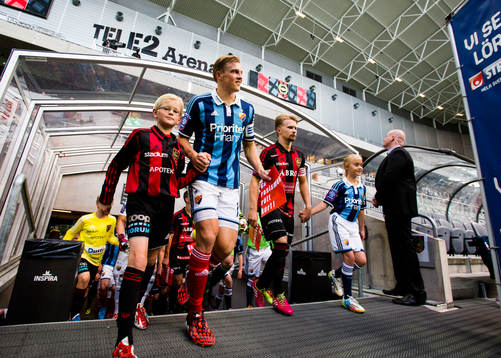 Djurgårdens Emil Bergström kliver in på Tele2 Arena