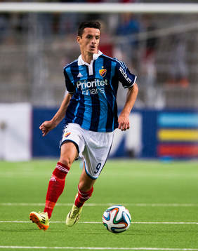 Djurgårdens Haris Radetinac med bollen