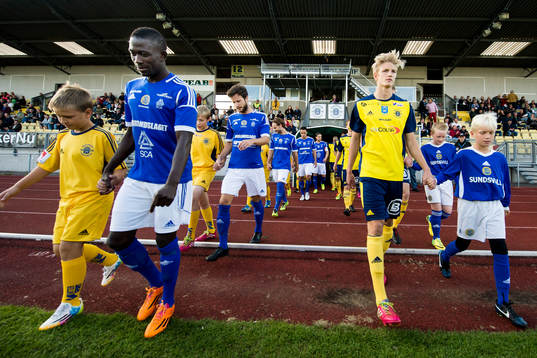 Sundsvalls Pa Amat Dibba och Ängelholms Andreas Karlsson
