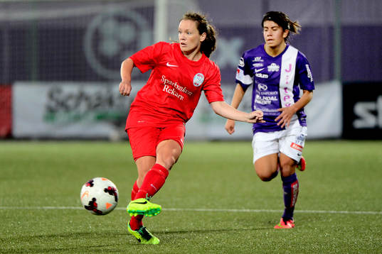 Eskilstunas Allysha Chapman jagas av Jitex Alexandra Vera