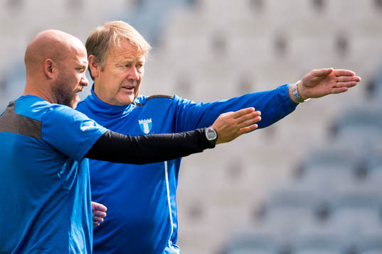 Malmö FFs tränare Åge Hareide och assisterande tränare