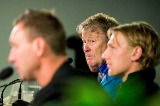 Malmö FFs tränare Åge Hareide (m) och Emil Forsberg (th)