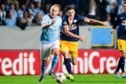 Malmö FFs Magnus Eriksson och Salzburgs Christoph Leitgeb