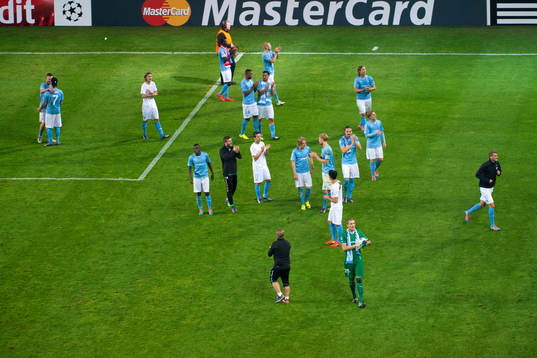 Malmö FFs spelare tackar publiken
