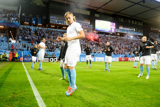 Malmö FFs Markus Halsti värmer upp