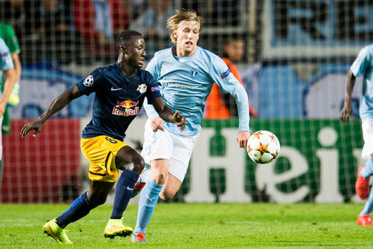Malmö FFs Emil Forsberg och Salzburgs Naby Keita