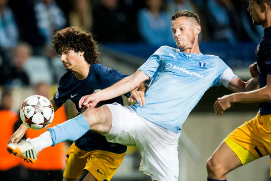 Malmö FFs Markus Rosenberg och Salzburgs André Ramalho
