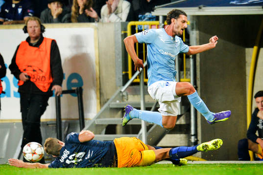 Malmö FFs Agon Mehmeti och Salzburgs Stefan Ilsanker