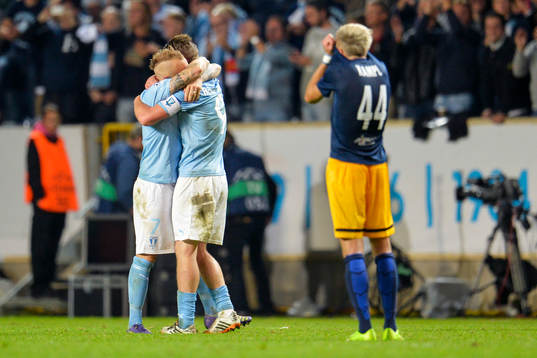 Malmö FFs Markus Rosenberg och Magnus Eriksson jublar och