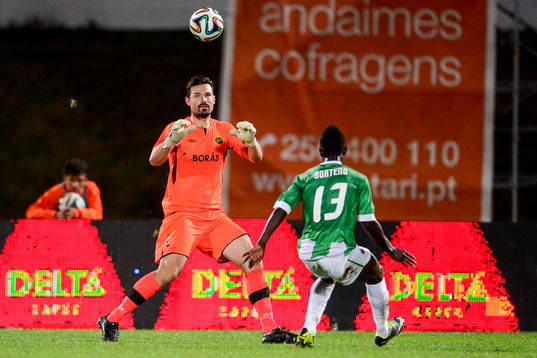 Elfsborgs målvakt Kevin Stuhr Ellegaard och Rio Aves