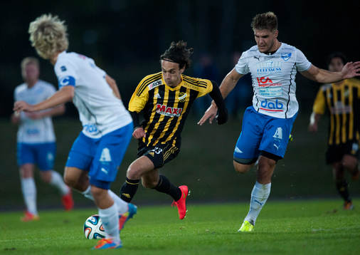 Hässleholms Karim Al-Asi i matchen i division 3 mellan IFK