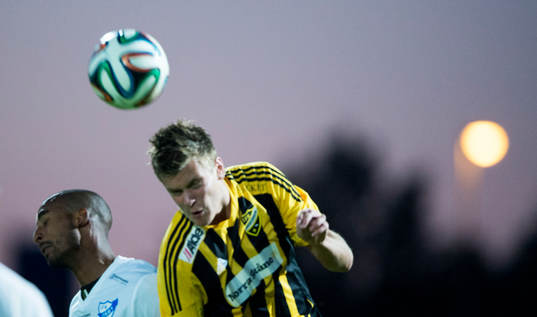 IFK Hässleholms Niklas Jönsson i matchen i division 3