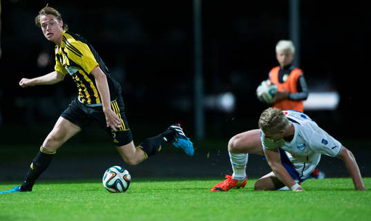 IFK Hässleholms Axel Harletun i matchen i division 3