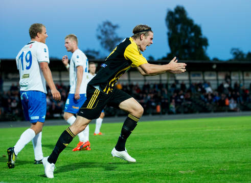 IFK Hässleholms Filip Thurn har gjort 2-0 i matchen i