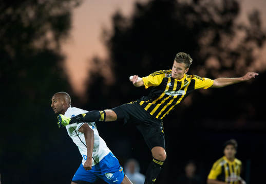 IFK Hässleholms Niklas Jönsson och Osbys Daniel Berggren