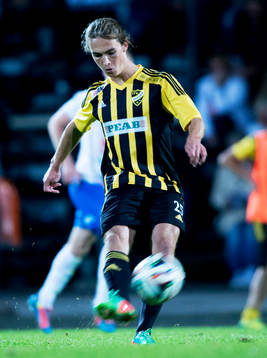 IFK Hässleholms Anton Pramberg i matchen i division 3