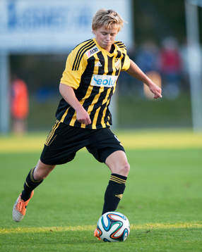 IFK Hässleholms Philip Bengtsson i matchen i division 3