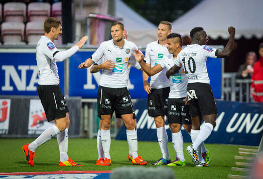 Örebros Daniel Sobralense gör 2-0 och jublar med Alhassan