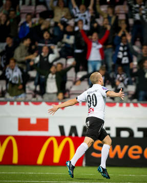 Örebros Daniel Gustavsson gör 3-1 direkt